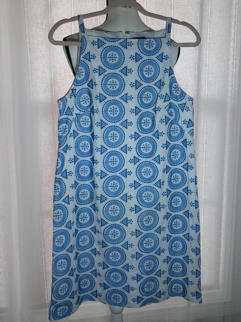ANN TAYLOR FACTORY Mini Dress Lined White w/Embroidered Geometrical Design 6P